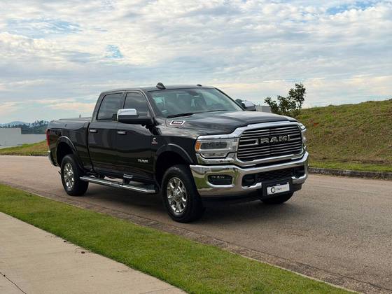 RAM 3500 6.7 I6 TURBO DIESEL LARAMIE CD 4X4 AUTOMÁTICO RAM 3500 6.7 I6 TURBO DIESEL LARAMIE CD 4X4 AUTOMÁTICO